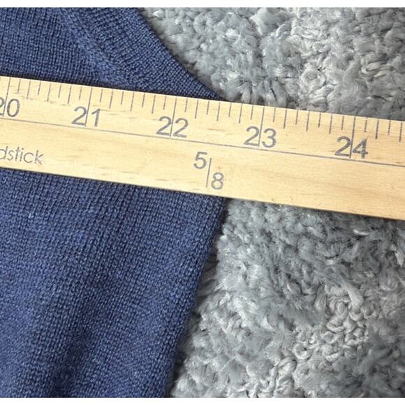 Jos A Bank Men’s 100% Merino Wool Sweater Vest Size L Signature Collection Navy - Picture 3 of 5